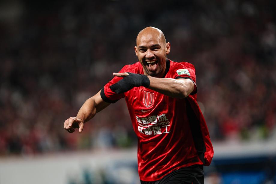 中超-费利佩替补建功 成都蓉城2-1逆转云南玉昆