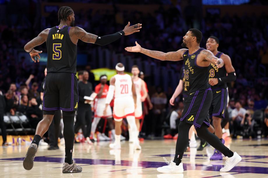 詹姆斯28+8+7杜兰特复出23+6 湖人力克火箭