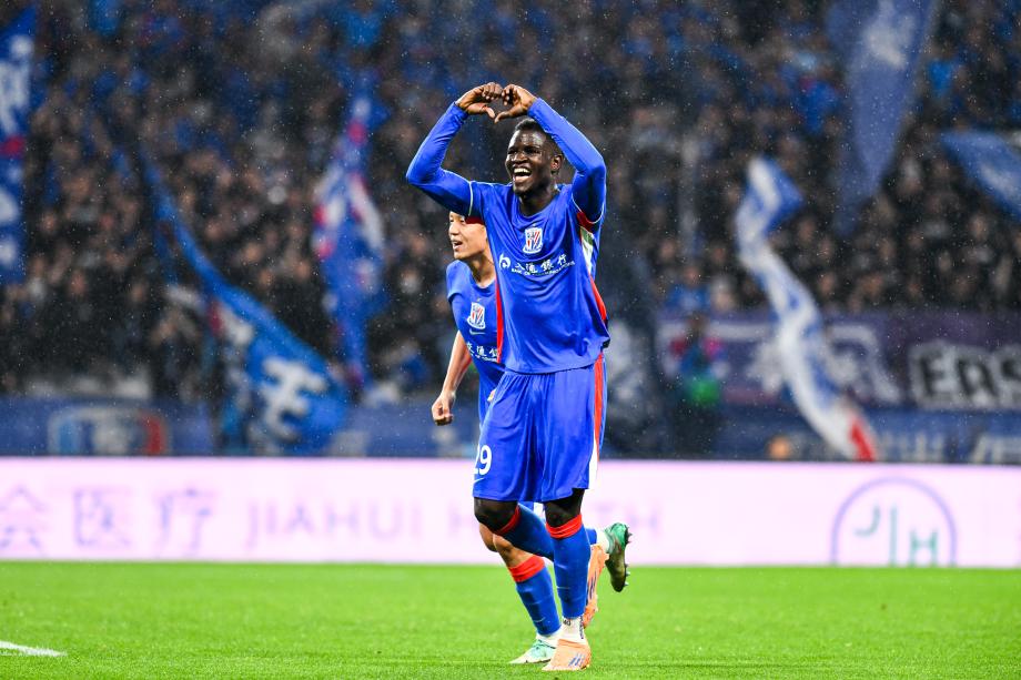 [图]中超：盖伊特谢拉破门 上海申花2-0青岛海牛四连胜配资盘网