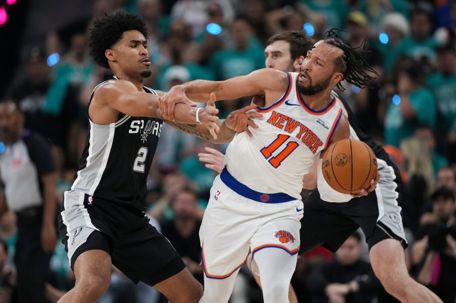 NBA总决赛：尼克斯客胜马刺开门红 总比分1-0领先
