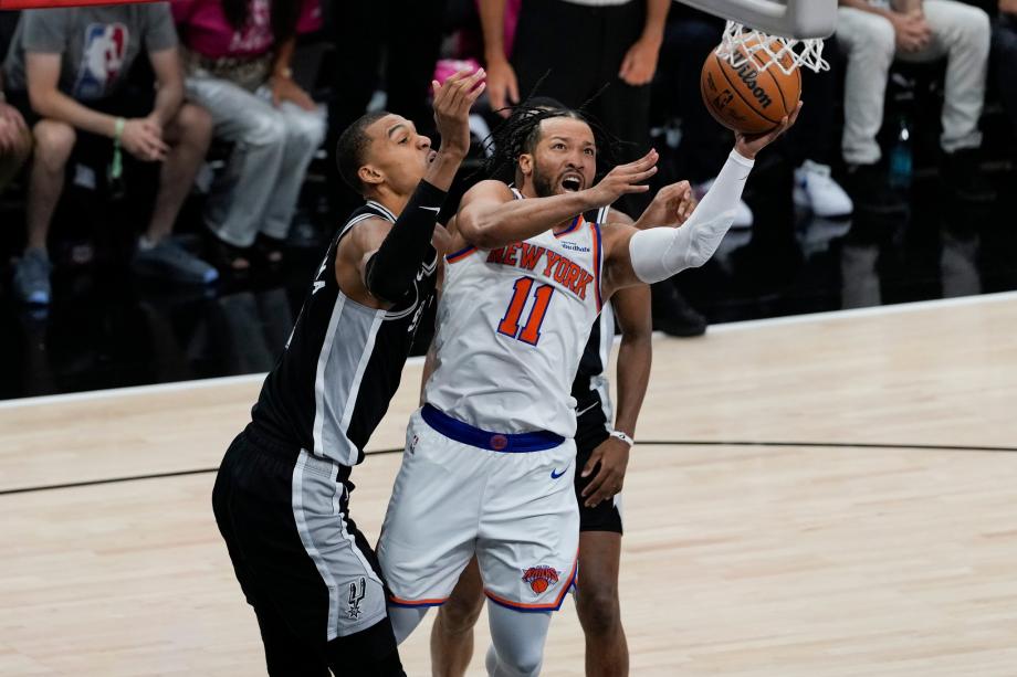[图]NBA总决赛：尼克斯客胜马刺开门红 总比分1-0领先股票配资在线导航