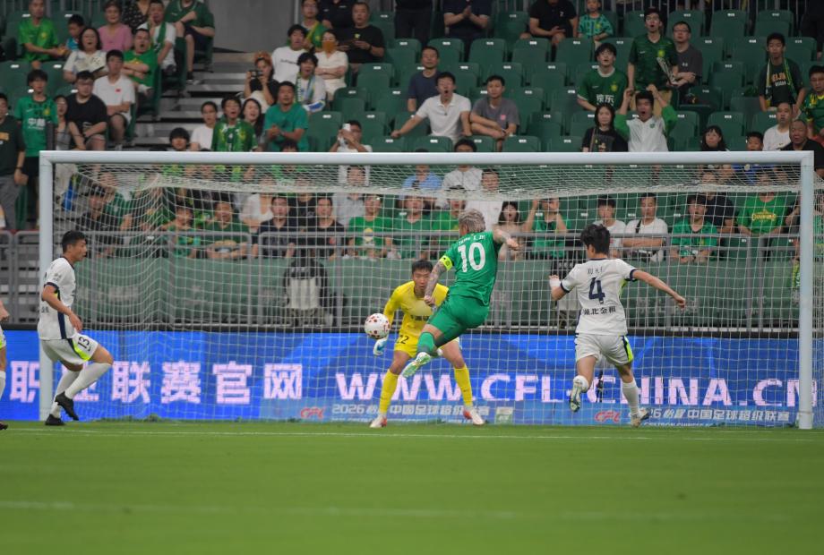 拉莫斯头球破门 北京国安主场战胜武汉三镇