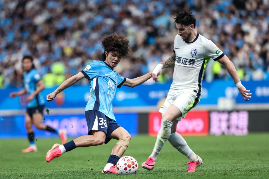 中超-斯坦丘破门马莱莱绝杀 大连英博3-2武汉三镇