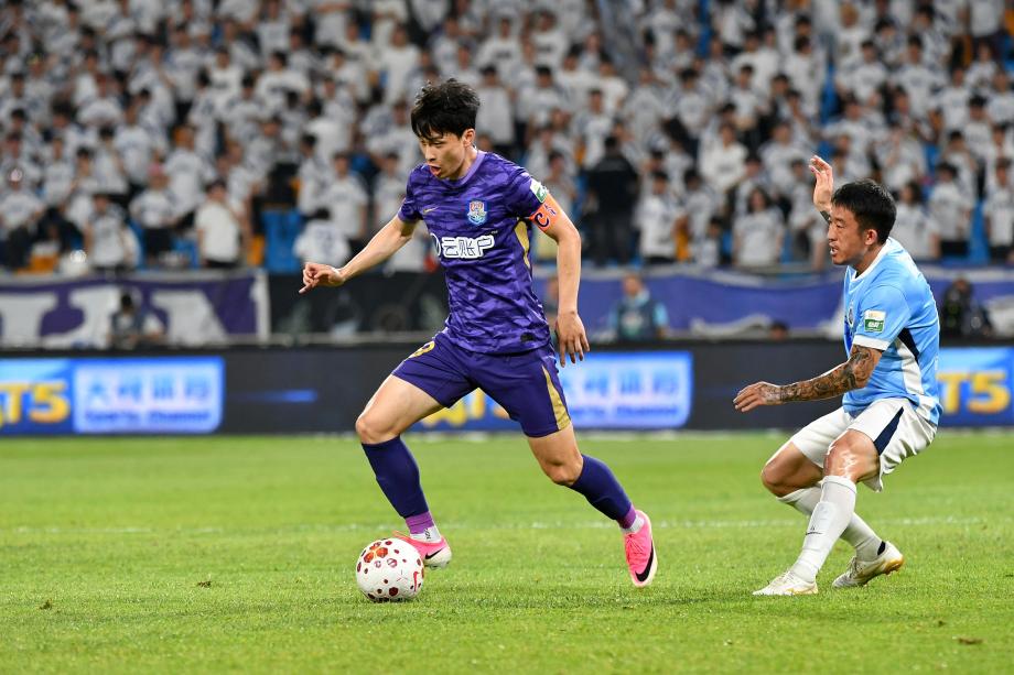 中超-补时阶段连入2球 天津津门虎3-0深圳新鹏城