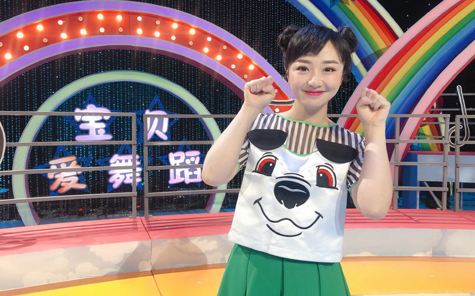 杜悦_中央电视台主持人_央视网(cctv.com)