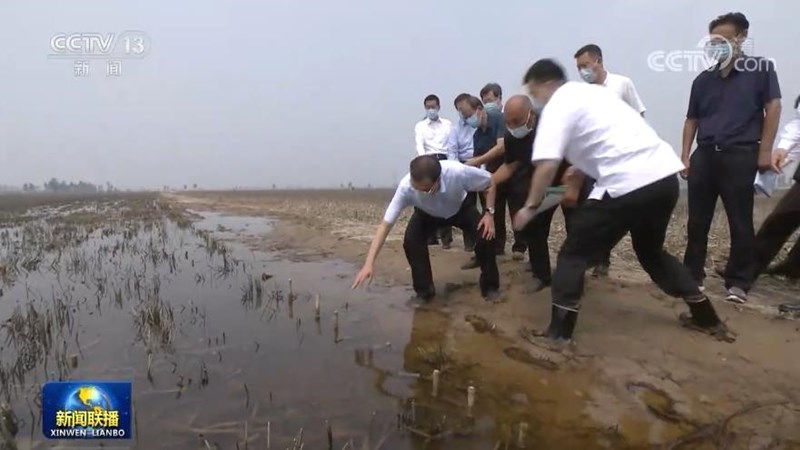 [视频]李克强在河南考察并主持召开灾后恢复重建专题会议