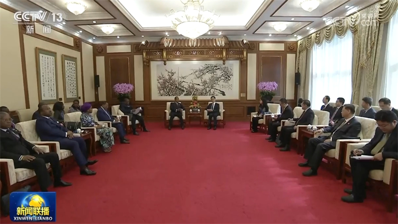 韩正会见刚果（布）总统