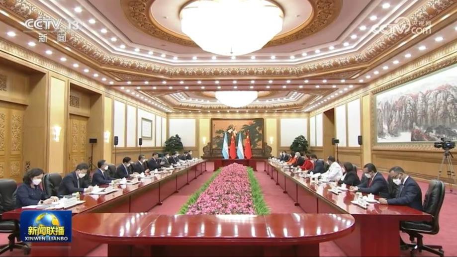 习近平同洪都拉斯总统举行会谈