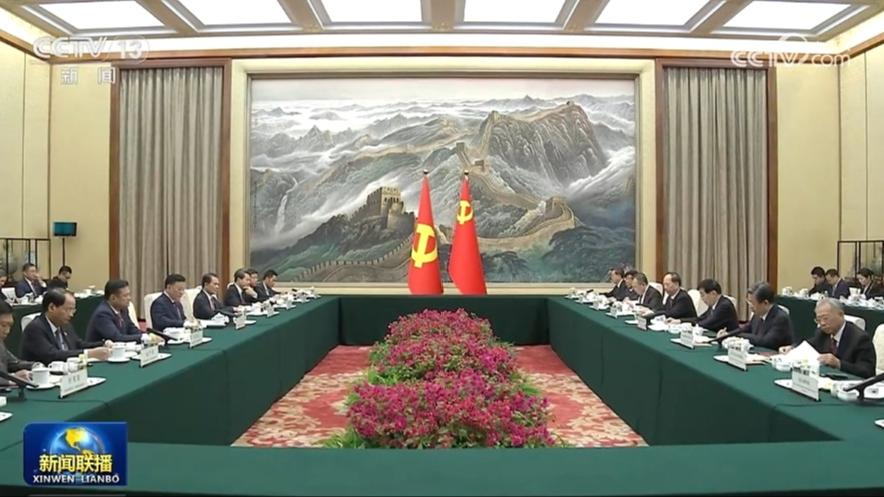 王沪宁会见越南共产党代表团