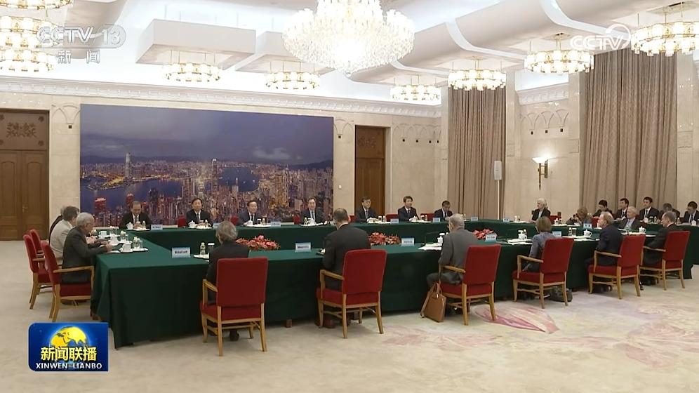 丁薛祥会见出席2024年世界科技与发展论坛外国科学家代表
