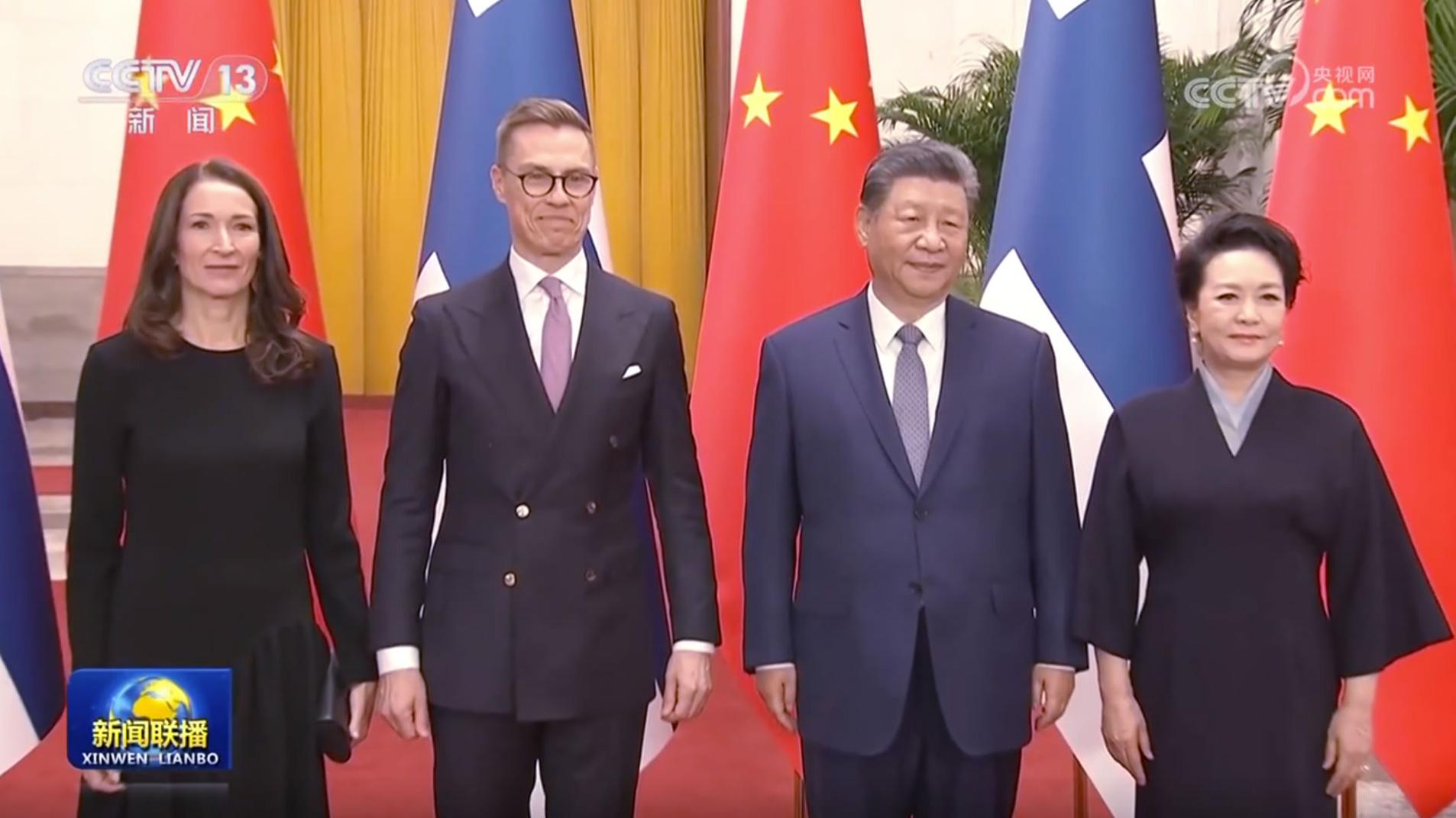习近平举行仪式欢迎芬兰总统访华