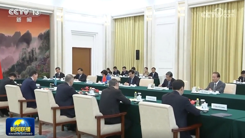 王沪宁会见哈萨克斯坦国务顾问