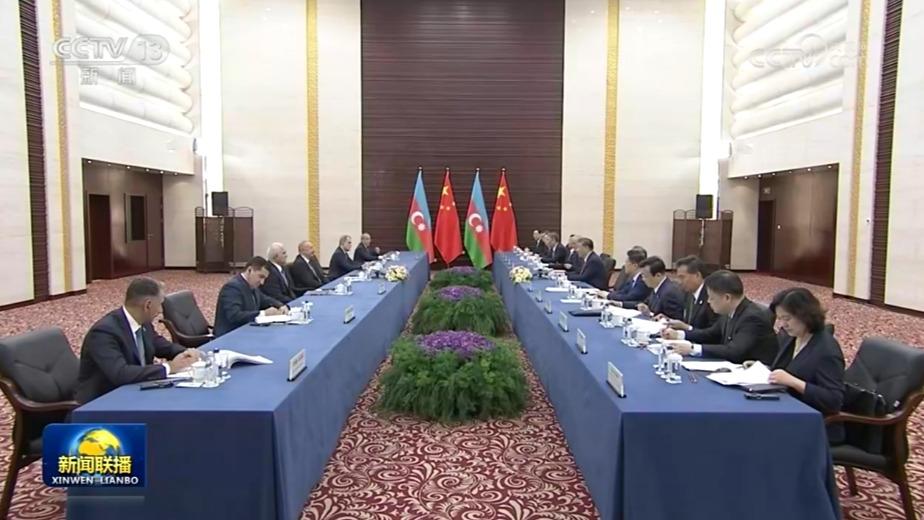 习近平会见阿塞拜疆总统