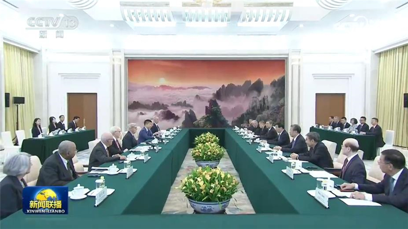 王沪宁会见第三届中美1.5轨对话美方代表