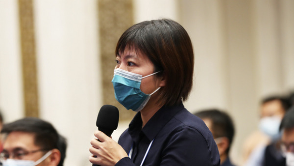 a-a  海关总署进出口食品安全局局长毕克新介绍,为了有效防范新冠肺炎