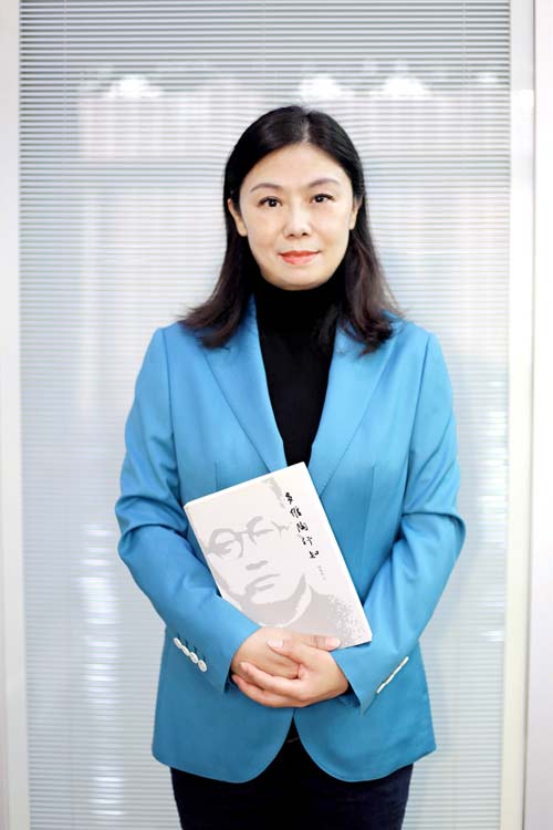 万玉霞名校长工作室用真诚教育品格向世界展示中国教育的微笑