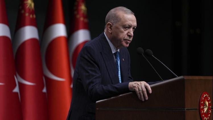 Turkey's Mediation Proposal for Russia-Ukraine Conflict; Philippines Urges China to Abandon Territorial Claims; Latest on US-China Trade War; Nvidia's Latest Supercomputer
