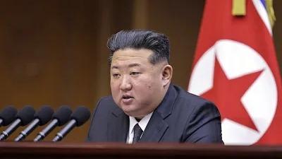金正恩参观建党史迹馆 称10年内要实现“