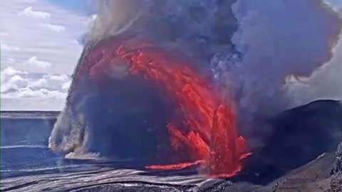夏威夷一火山剧烈喷发 地质监控摄像头记录