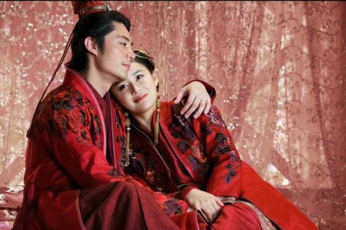 新《笑傲江湖》狂引吐槽:于正你不懂爱