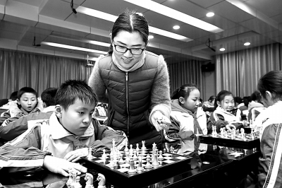 高材生任教中小学是人才浪费？基础教育要上层次