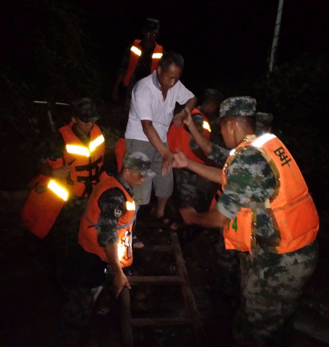 &ldquo;钢铁侠&rdquo;来了！别怕