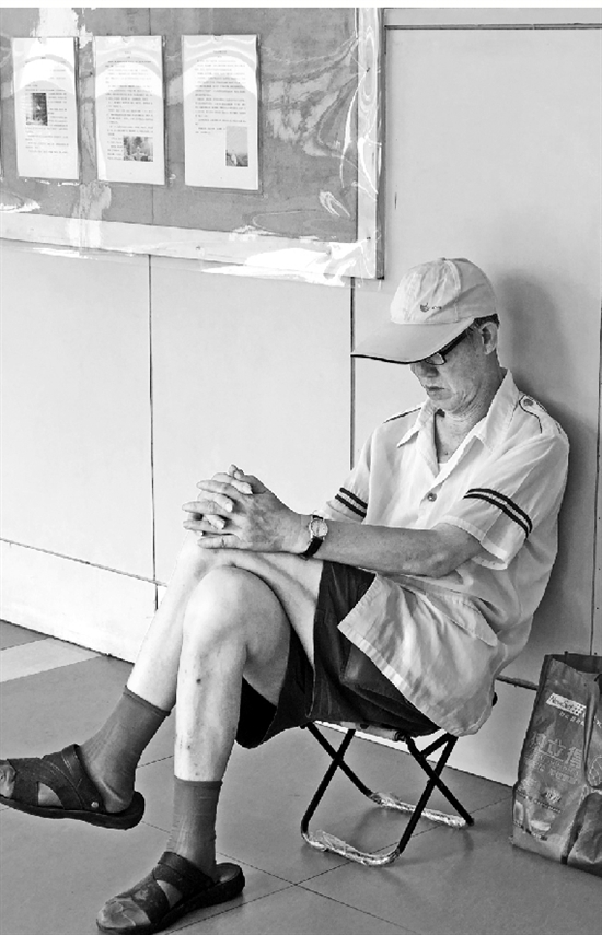 “鸡血”妈妈的培训班攻略：四年级就要学完初一