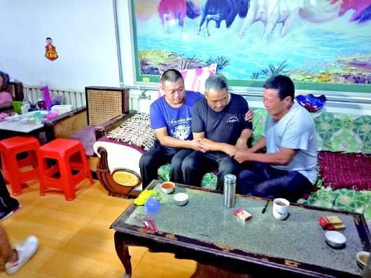 舍命托举！山东一老师海中救人后体力不支遇难