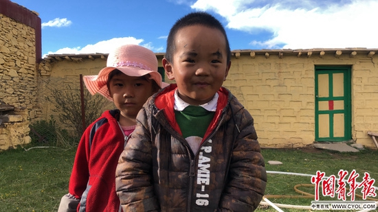 三江源的牧民：放下放牛鞭，穿上管护服