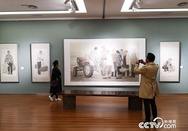 90位中青年美术家“深入生活、扎根人民”成果汇报展在京开幕_央博_央视网(cctv.com)