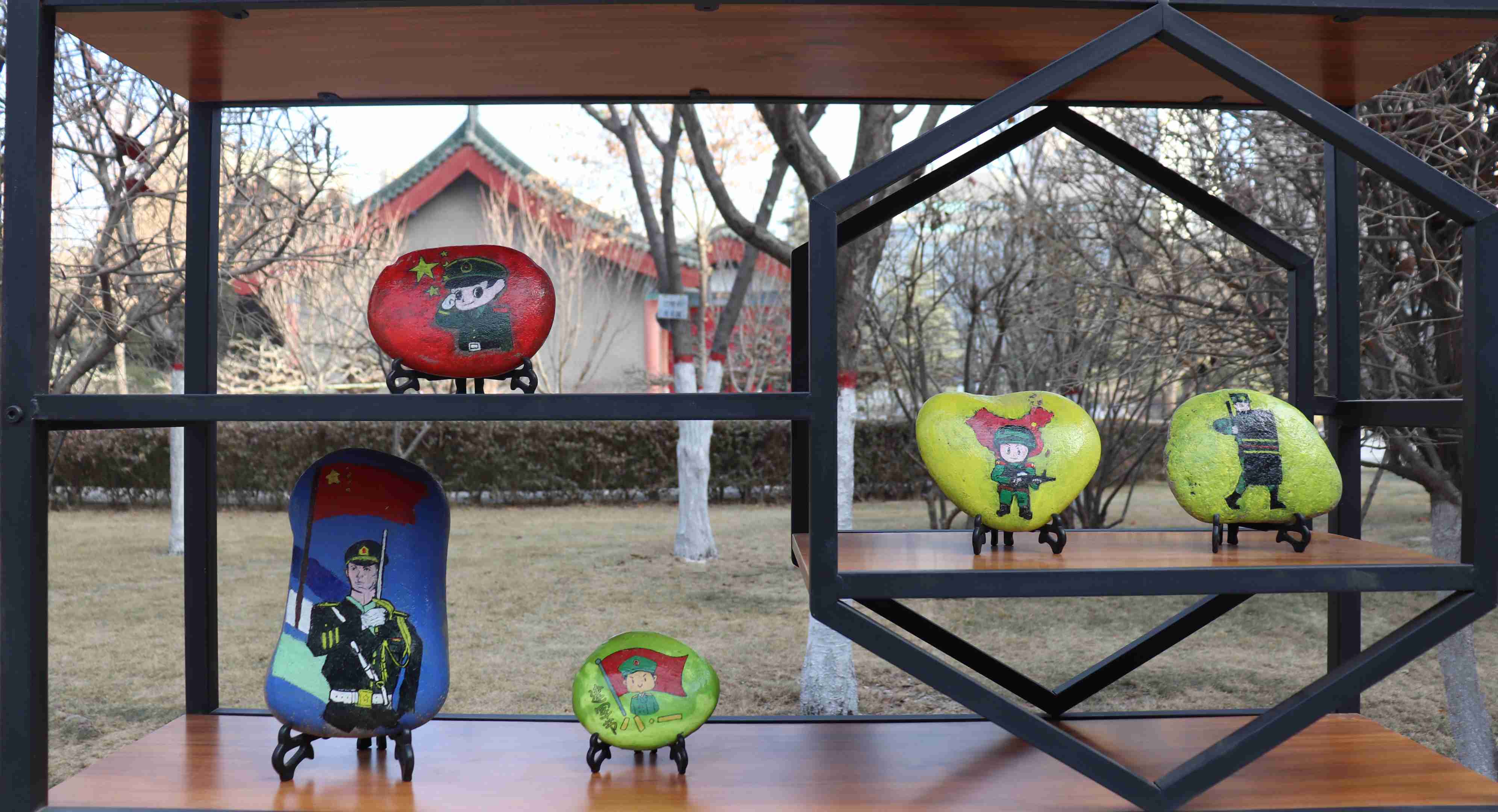 "&lsquo;石头文化&rsquo;已经成为军营文化新的宣传窗口,成为反映