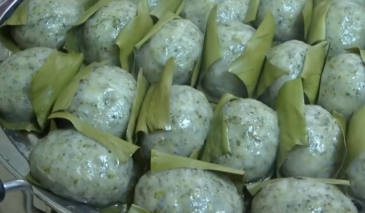 四川泸县软雀粑立春田地里的地道美食