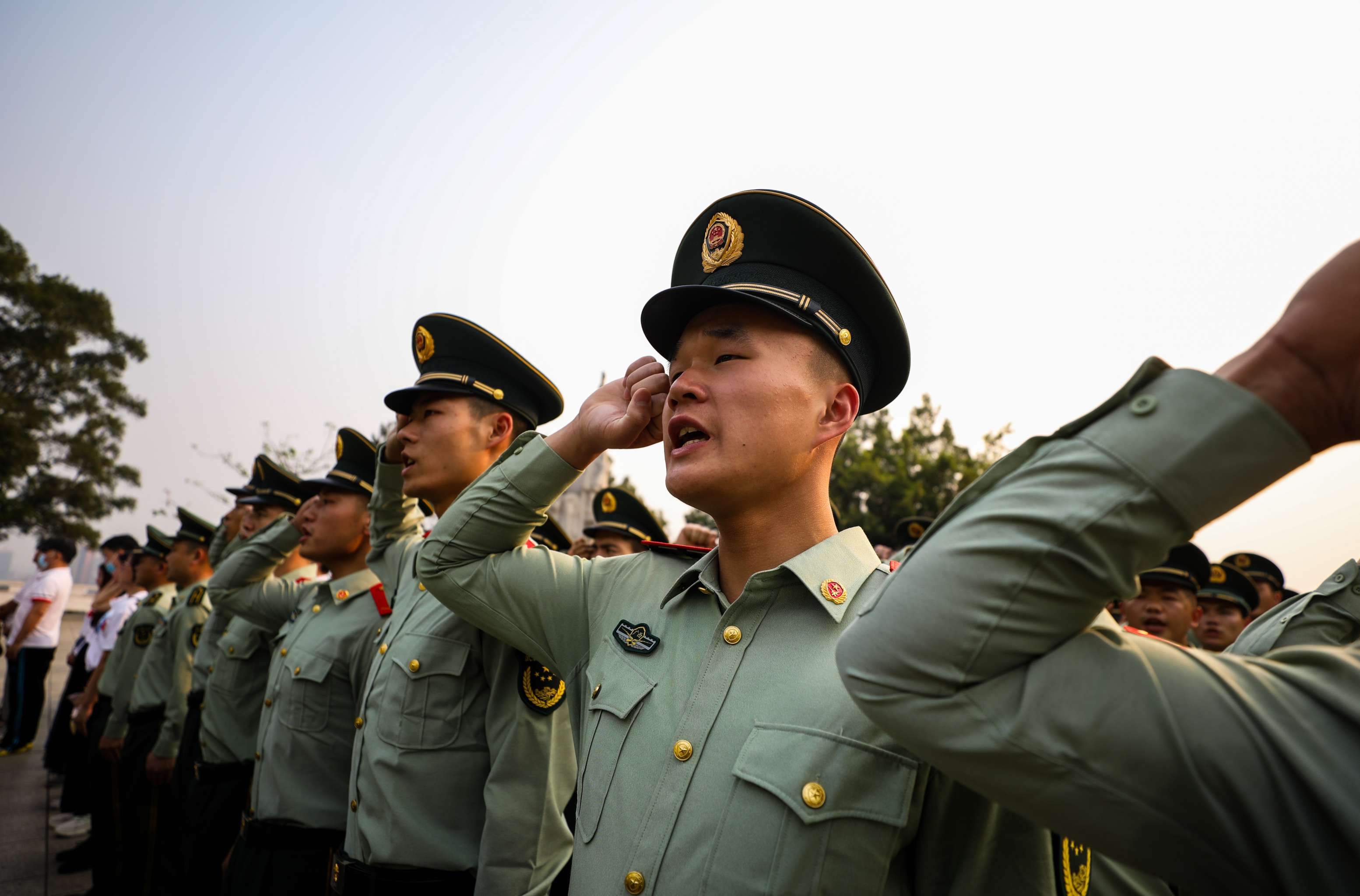 武警百色支队缅怀革命先烈赓续红色血脉