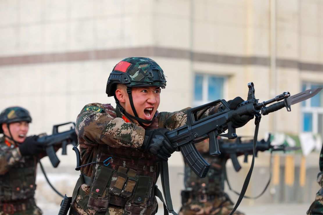 训练的鲜明导向,步步紧盯强敌对手,认真贯彻落实军事训练动员令精神