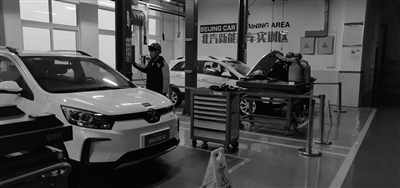现代化的汽修实训基地
