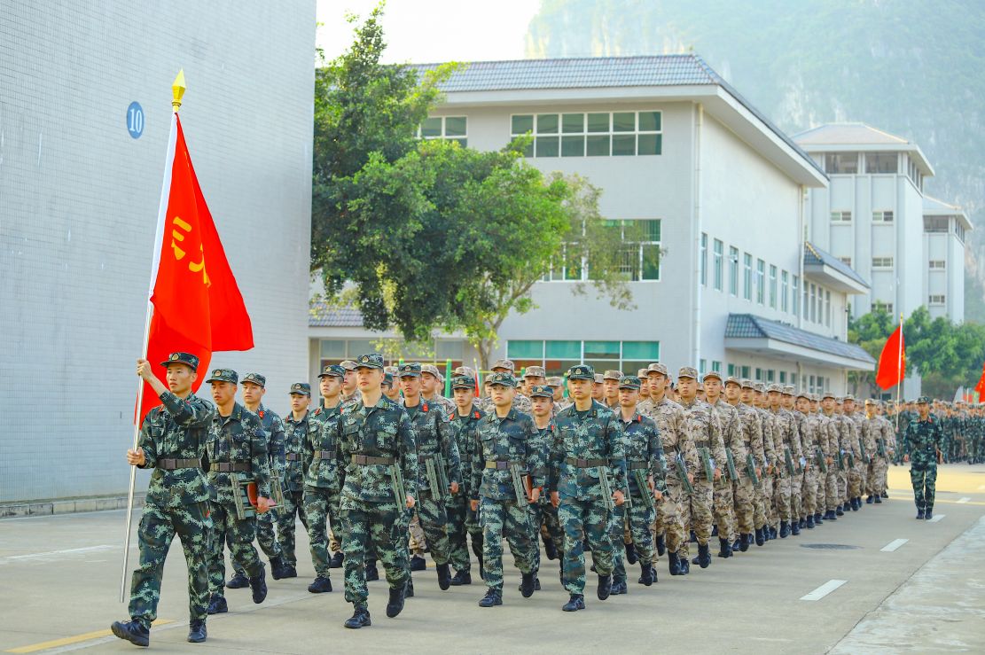 开训即开战直击武警广西总队新兵团新训动员现场
