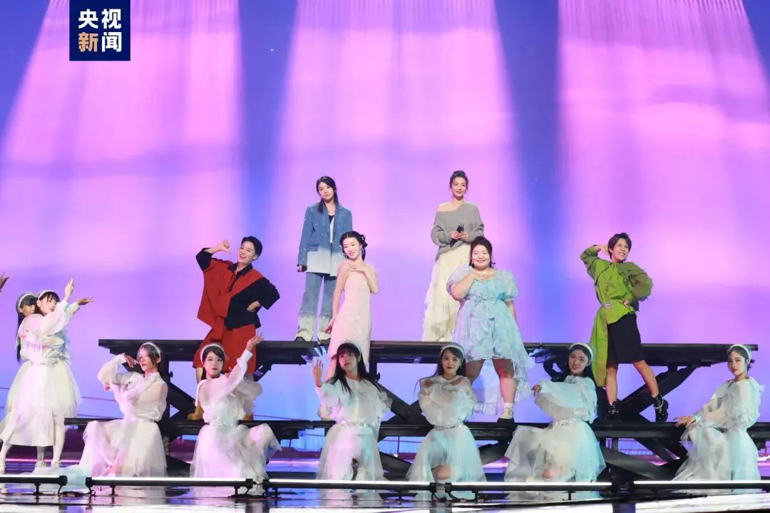 小年夜，“开新”时！《总台2024网络春晚》登场_广告频道_央视网(cctv.com)
