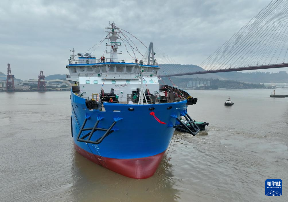 全电力驱动海上风电多功能运维母船在福州下水_新闻频道_央视网(cctv.com)