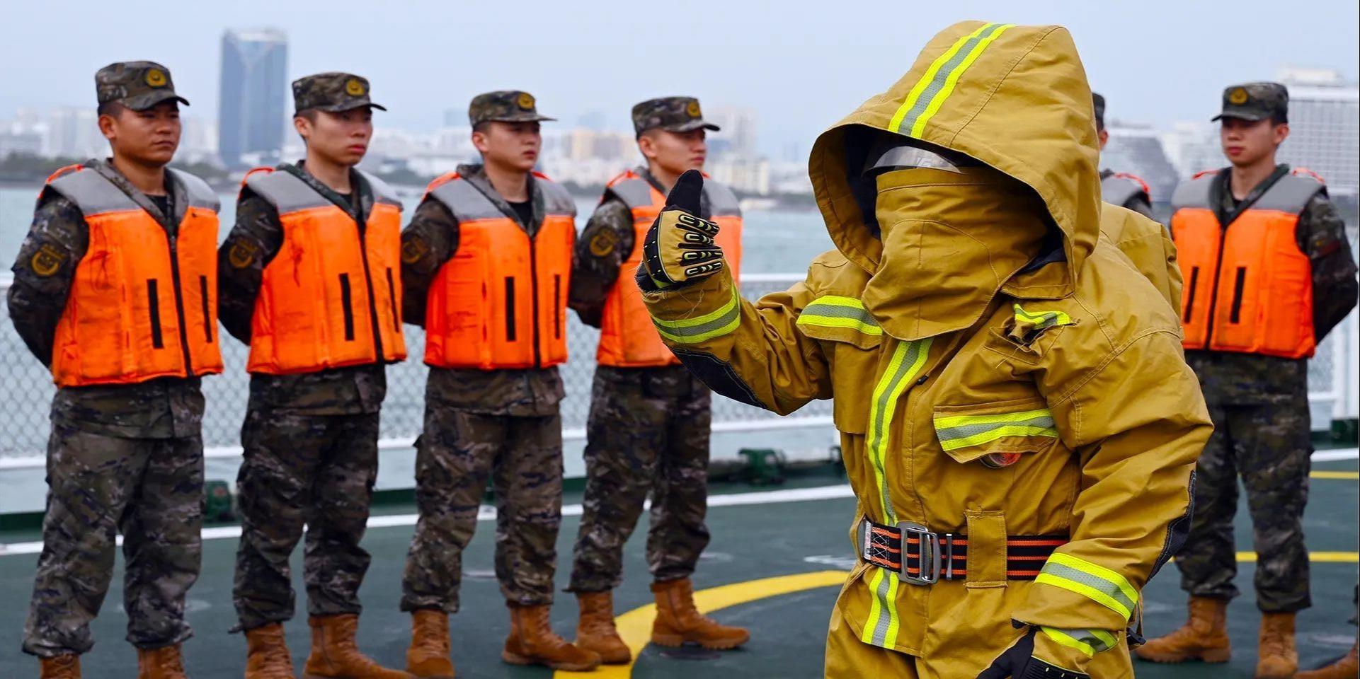 海警新年开训大片震撼来袭