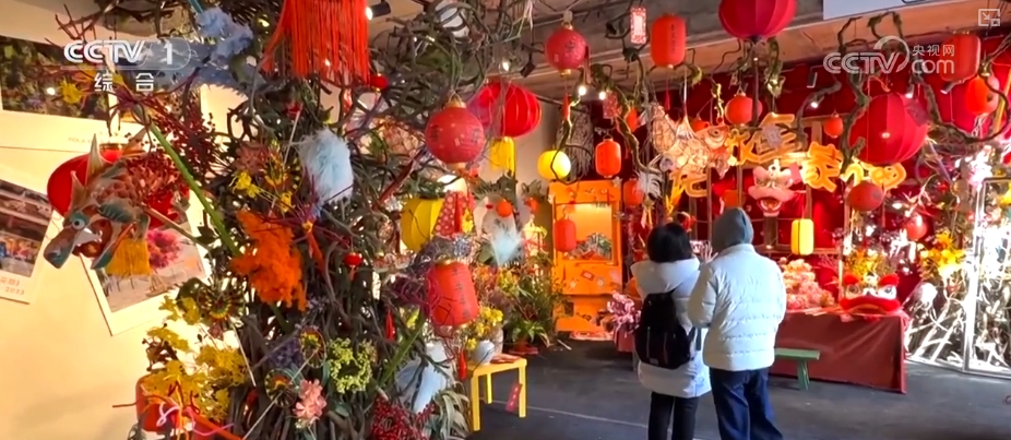 节日市场红红火火，文化味、年味儿……好一幅人间烟火气的“年俗画”