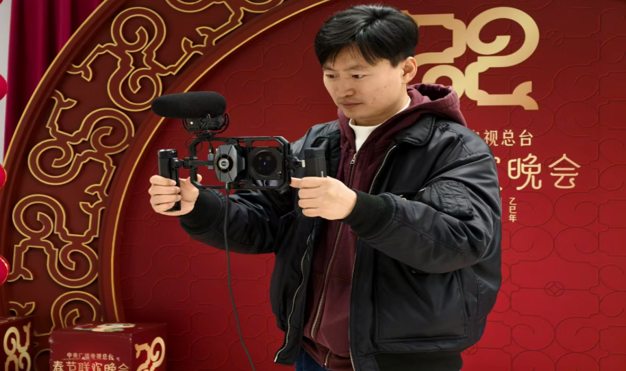 一项接一项！总台春晚年年都有“黑科技”_中央广播电视总台研究院_央视网(cctv.com)