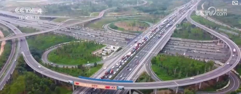 “五一”假期出行指南:铁路、公路迎客流高峰 热门线路车票紧俏