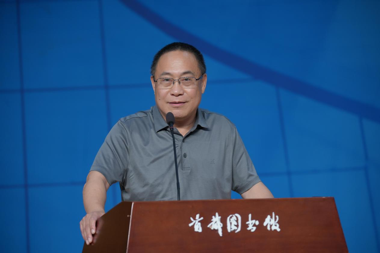 《中国书法》社长兼主编朱培尔致辞