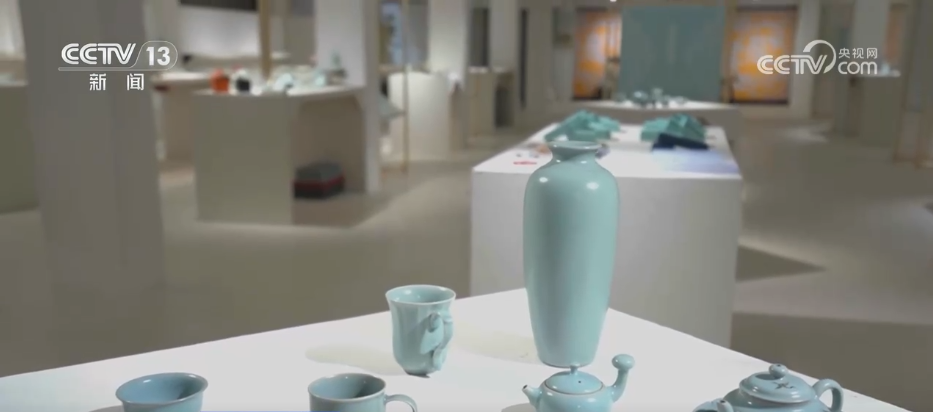 文化中国行| “邂逅”绝美“中国色” “雨过天青”汝窑里的千年雅韵_新闻频道