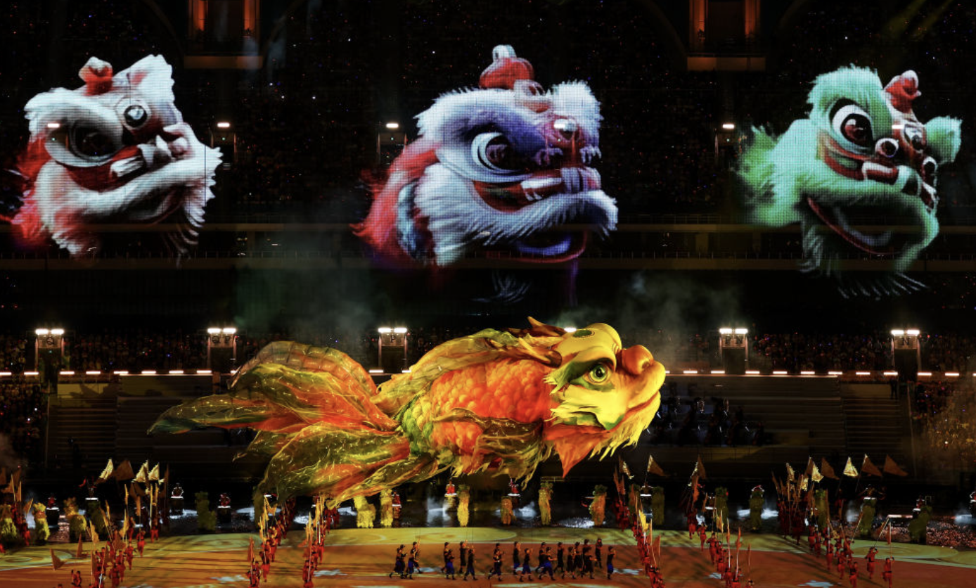 这是11月9日拍摄的开幕式现场表演。新华社记者 卢汉欣 摄