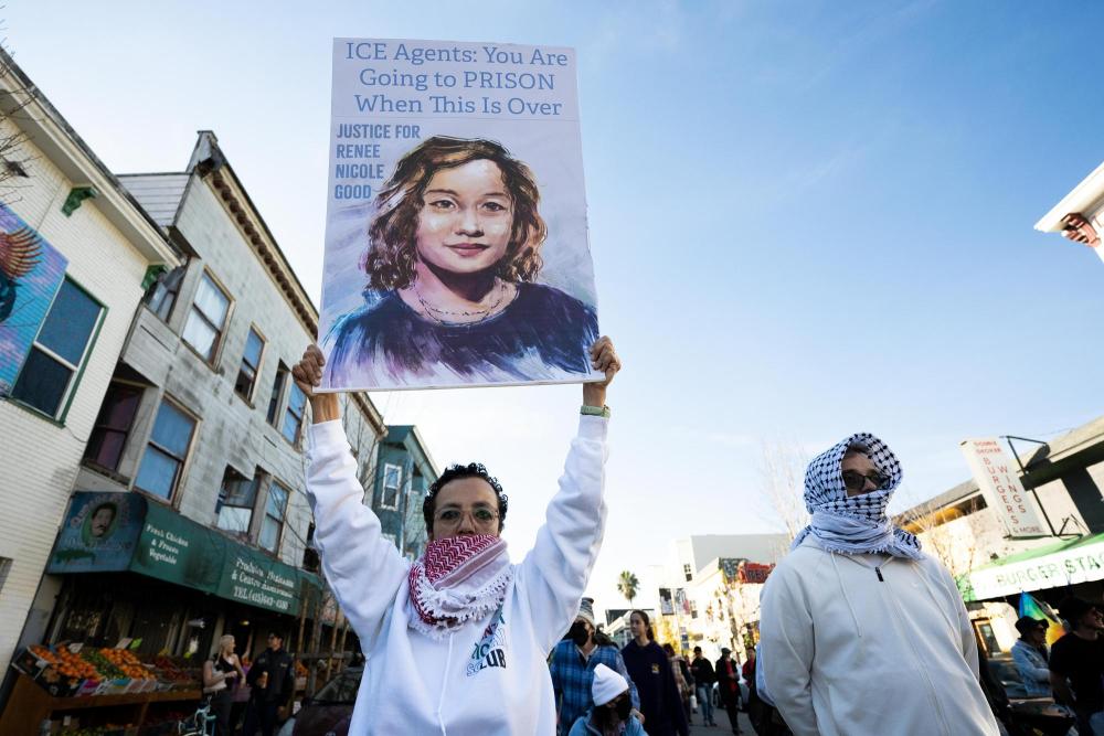 “我们有哨，他们有枪”——美国暴力移民执