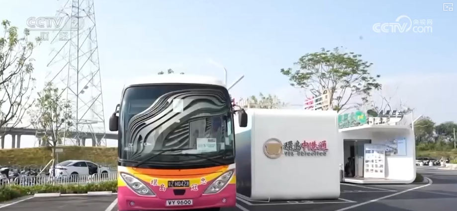 从天然雪原到科技雪场，“冰雪+”没有淡季！“冷冰雪”打破时空界限开辟红火大市场