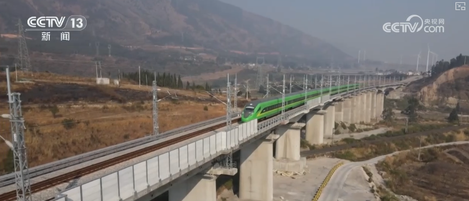 服务升级坐“动集列车”一路赏文化 “夕发朝至”满足百姓多元出行需求