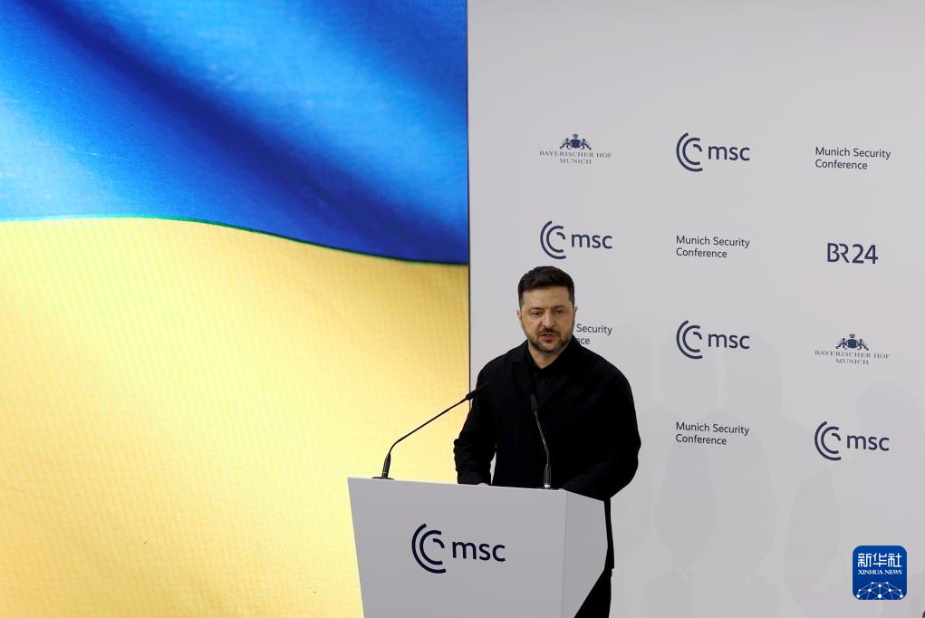 泽连斯基说体面结束冲突对乌克兰至关重要