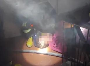 家里燃气火焰呈红黄色？致命风险速自查→